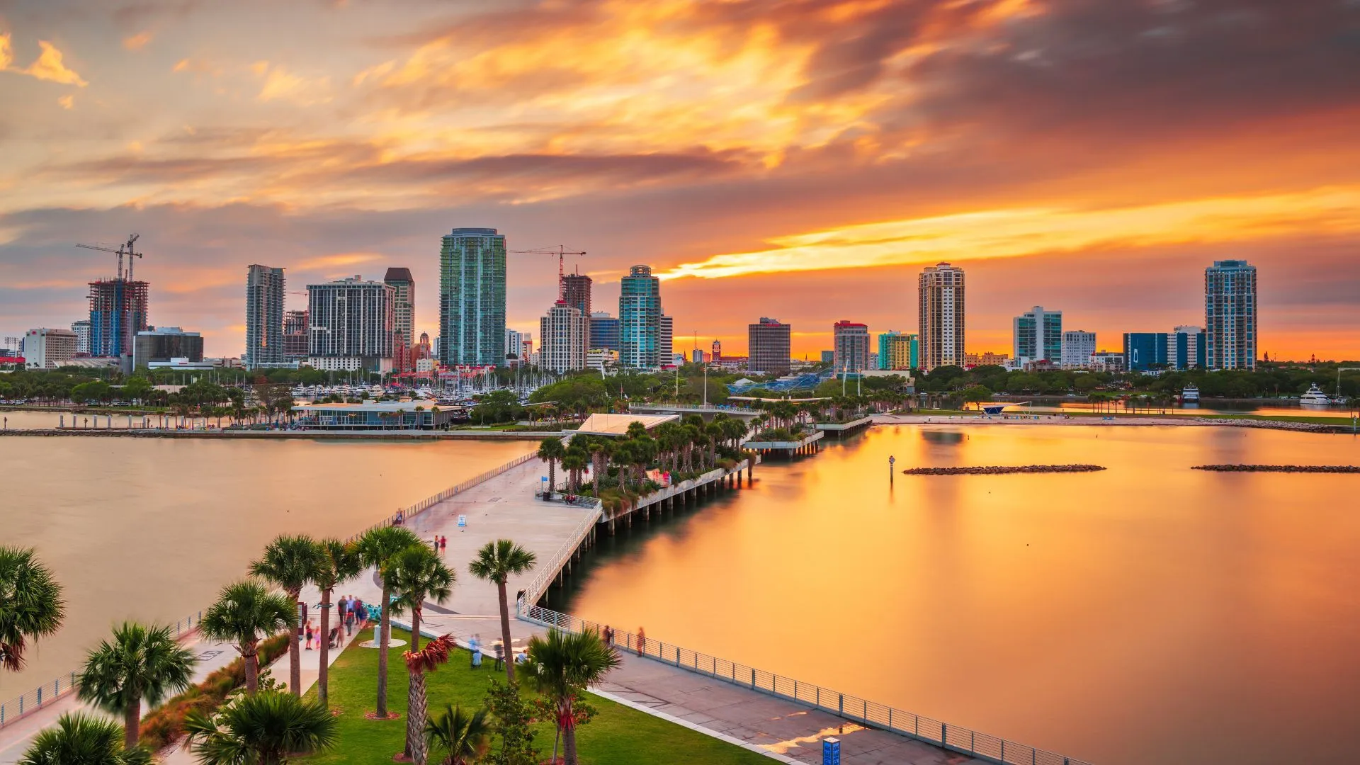 st-pete-florida-usa-cityscape-on-the-bay-2880w